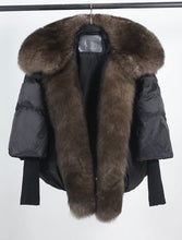 Načítať obrázok do zobrazovača galérie, Dámska páperová oversize bunda s pravou kožušinou "ARIA" Clothing Topkozuchy.sk