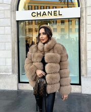 Načítať obrázok do zobrazovača galérie, Dámsky pravý kožuch z líšky s golierom "TALY" Clothing Topkozuchy.sk