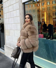 Načítať obrázok do zobrazovača galérie, Dámsky pravý kožuch z líšky s golierom "TALY" Clothing Topkozuchy.sk