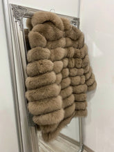 Načítať obrázok do zobrazovača galérie, Dámsky pravý kožuch z líšky s kapucňou 6v1 "HOODY" Clothing Topkozuchy.sk