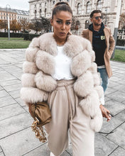 Načítať obrázok do zobrazovača galérie, Dámsky pravý kožuch z polárnej líšky "GLOW" Clothing Topkozuchy.sk