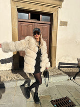 Načítať obrázok do zobrazovača galérie, Dámsky pravý kožuch z polárnej líšky "GLOW" Clothing Topkozuchy.sk