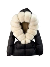 Načítať obrázok do zobrazovača galérie, Dámska páperová bunda “AMIA” Dámska bunda s pravou kožušinou Topkožuchy.sk