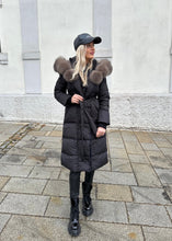 Načítať obrázok do zobrazovača galérie, Dámska páperová zimná bunda s bohatým golierom “WARSAW” Damska dlha paperova bunda Topkozuchy.sk