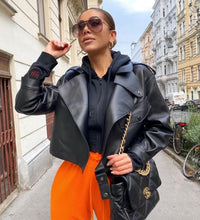 Načítať obrázok do zobrazovača galérie, Dámska štýlová pravá kožená bunda AUSTIN Dámska kožená bunda Topkozuchy.sk