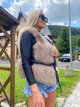 Načítať obrázok do zobrazovača galérie, Dámska pravá kožená vesta s pravou kožušinou "DIAMOND" Dámska kožená bunda s kožušinou Topkozuchy.sk