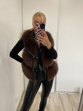 Načítať obrázok do zobrazovača galérie, Dámska pravá kožená vesta s pravou kožušinou "DIAMOND" Dámska kožená bunda s kožušinou Topkozuchy.sk