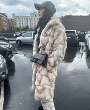 Načítať obrázok do zobrazovača galérie, Dámsky pravý oversize kožuch z líšky "GIOVANY" Dámsky kabát s pravou kožušinou Topkozuchy.sk