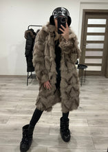 Načítať obrázok do zobrazovača galérie, Dámsky pravý oversize kožuch z líšky "GIOVANY" Dámsky kabát s pravou kožušinou Topkozuchy.sk