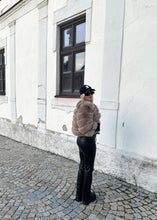 Načítať obrázok do zobrazovača galérie, Dámsky pravý kožuch z líšky "SWEETGIRL" Dámsky kožuch líška Topkozuchy.sk