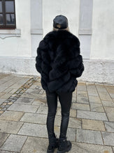 Načítať obrázok do zobrazovača galérie, Dámsky luxusný kožuch z líšky “BAKARAT” Topkozuchy.sk