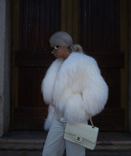 Načítať obrázok do zobrazovača galérie, Dámsky mongolský pravý kožuch “CAVALY” Dámsky luxusný pravý kožuch Topkozuchy.sk