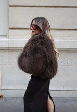 Načítať obrázok do zobrazovača galérie, Mongolský krátky kožuch “CLOE” damsky mongolsky kožuch Topkozuchy.sk