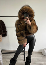 Načítať obrázok do zobrazovača galérie, Dámsky pravý kožuch z mývala s kapucňou “OLIVIA” Topkozuchy.sk