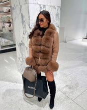 Načítať obrázok do zobrazovača galérie, Dámsky svetrík s pravou kožušinou z líšky DEBBIE Topkozuchy.sk