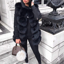 Načítať obrázok do zobrazovača galérie, Dámska hustá pravá kožušinová vesta z líšky JULY Clothing Topkozuchy.sk