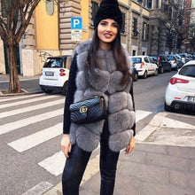 Načítať obrázok do zobrazovača galérie, Dámska hustá pravá kožušinová vesta z líšky JULY Clothing Topkozuchy.sk