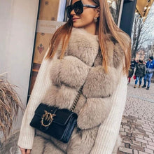 Načítať obrázok do zobrazovača galérie, Dámska hustá pravá kožušinová vesta z líšky JULY Clothing Topkozuchy.sk