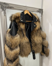 Načítať obrázok do zobrazovača galérie, Dámska pravá kožená bunda s pravou kožušinou z mývala ZENDAYA Clothing Topkozuchy.sk