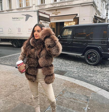 Načítať obrázok do zobrazovača galérie, Dámsky pravý kožuch z líšky s golierom TALY Clothing Topkozuchy.sk