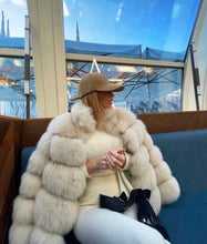 Načítať obrázok do zobrazovača galérie, Dámsky pravý kožuch z líšky s golierom TALY Clothing Topkozuchy.sk