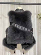 Načítať obrázok do zobrazovača galérie, Dámska pravá kožená vesta s pravou kožušinou DIAMOND Dámska kožená bunda s kožušinou Topkozuchy.sk
