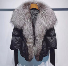 Načítať obrázok do zobrazovača galérie, Dámska páperová bunda s pravou kožušinou ARIA Topkožuchy.sk