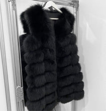 Načítať obrázok do zobrazovača galérie, Dámska pravá kožušinová vesta z polárnej líšky DAISY Topkozuchy.sk