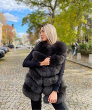 Načítať obrázok do zobrazovača galérie, Dámska štýlová pravá kožušinová vesta “GUES” Topkožuchy.sk