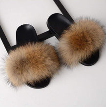 Načítať obrázok do zobrazovača galérie, Dámske šľapky s pravou kožušinou z líšky LUCKY Topkozuchy.sk