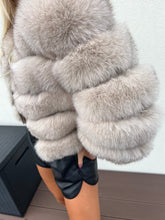 Načítať obrázok do zobrazovača galérie, Dámsky pravý kožuch z líšky SWEETGIRL Dámsky kožuch líška Topkozuchy.sk