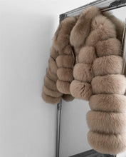 Načítať obrázok do zobrazovača galérie, Dámsky pravý kožuch z polárnej líšky na zips COCO Dámsky kožuch z líšky Topkozuchy.sk