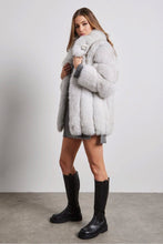 Načítať obrázok do zobrazovača galérie, Dámsky luxusný pravý kožuch z líšky PARIS Topkozuchy.sk