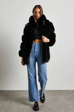 Načítať obrázok do zobrazovača galérie, Dámsky luxusný pravý kožuch z líšky PARIS Topkozuchy.sk