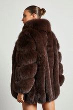 Načítať obrázok do zobrazovača galérie, Dámsky luxusný pravý kožuch z líšky PARIS Topkozuchy.sk