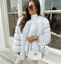 Načítať obrázok do zobrazovača galérie, Dámsky hustý luxusný pravý kožuch z líšky LEILA Dámsky pravy kožuch z líšky Topkozuchy.sk