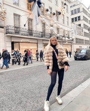 Načítať obrázok do zobrazovača galérie, Exkluzívny 4v1 pravý kožuch/vesta z líšky FUTURE Dámsky pravy kožuch z líšky Topkozuchy.sk