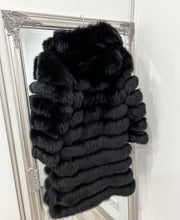 Načítať obrázok do zobrazovača galérie, Dámsky pravý kožuch z líšky s kapucňou 6v1 HOOODY Topkozuchy.sk