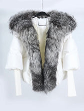 Načítať obrázok do zobrazovača galérie, Dámska páperová oversize bunda s pravou kožušinou &quot;ARIA&quot; Clothing Topkozuchy.sk
