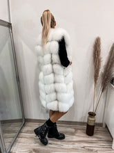 Načítať obrázok do zobrazovača galérie, Dámska pravá kožušinová dlhá vesta z líšky &quot;MOON&quot; Clothing Topkozuchy.sk
