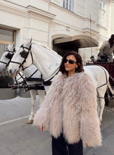Načítať obrázok do zobrazovača galérie, Dámsky luxusný mongolský pravý kožuch &quot;RUE&quot; Clothing Topkozuchy.sk
