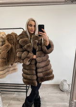 Načítať obrázok do zobrazovača galérie, Dámsky pravý kožuch z líšky “FREW” Topkožuchy.sk
