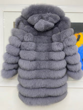 Načítať obrázok do zobrazovača galérie, Dámsky pravý kožuch z líšky s kapucňou 6v1 HOODY Clothing Topkozuchy.sk
